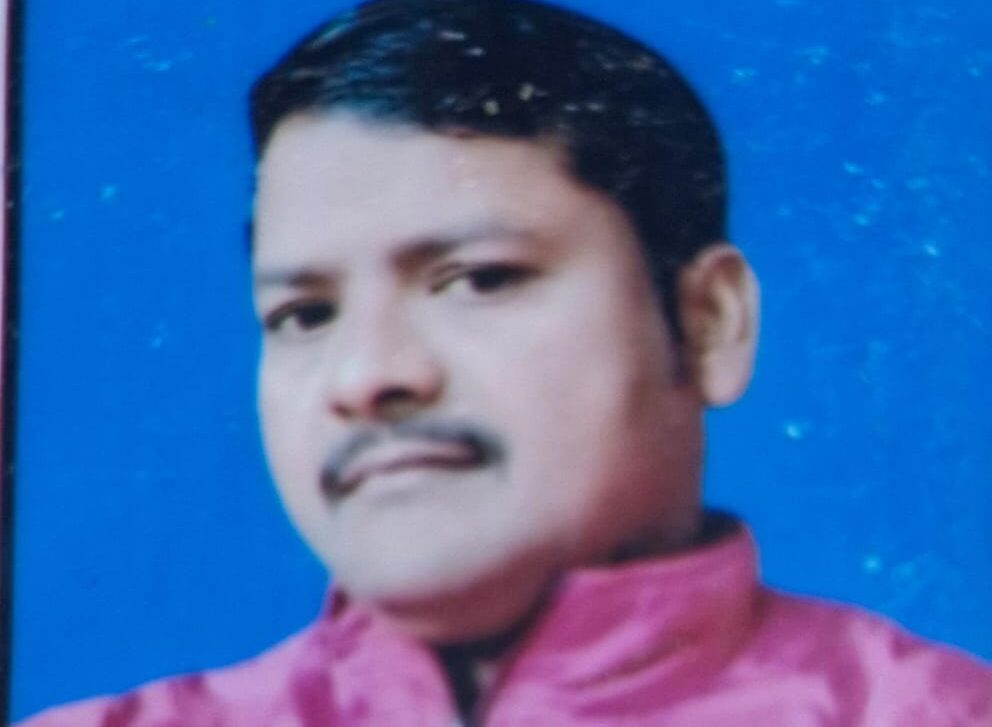 गोवंश से भिड़ी बाइक: किसान की दर्दनाक मौत