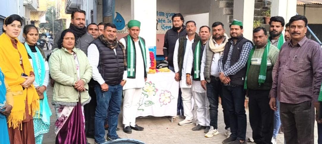 चौधरी चरण सिंह की जयंती पर लिया संकल्प