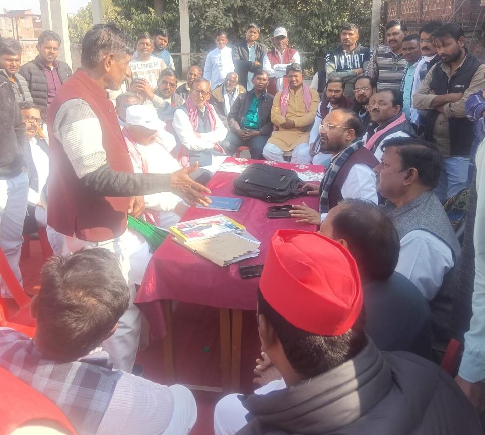 पूर्व मंत्री रामवृक्ष यादव