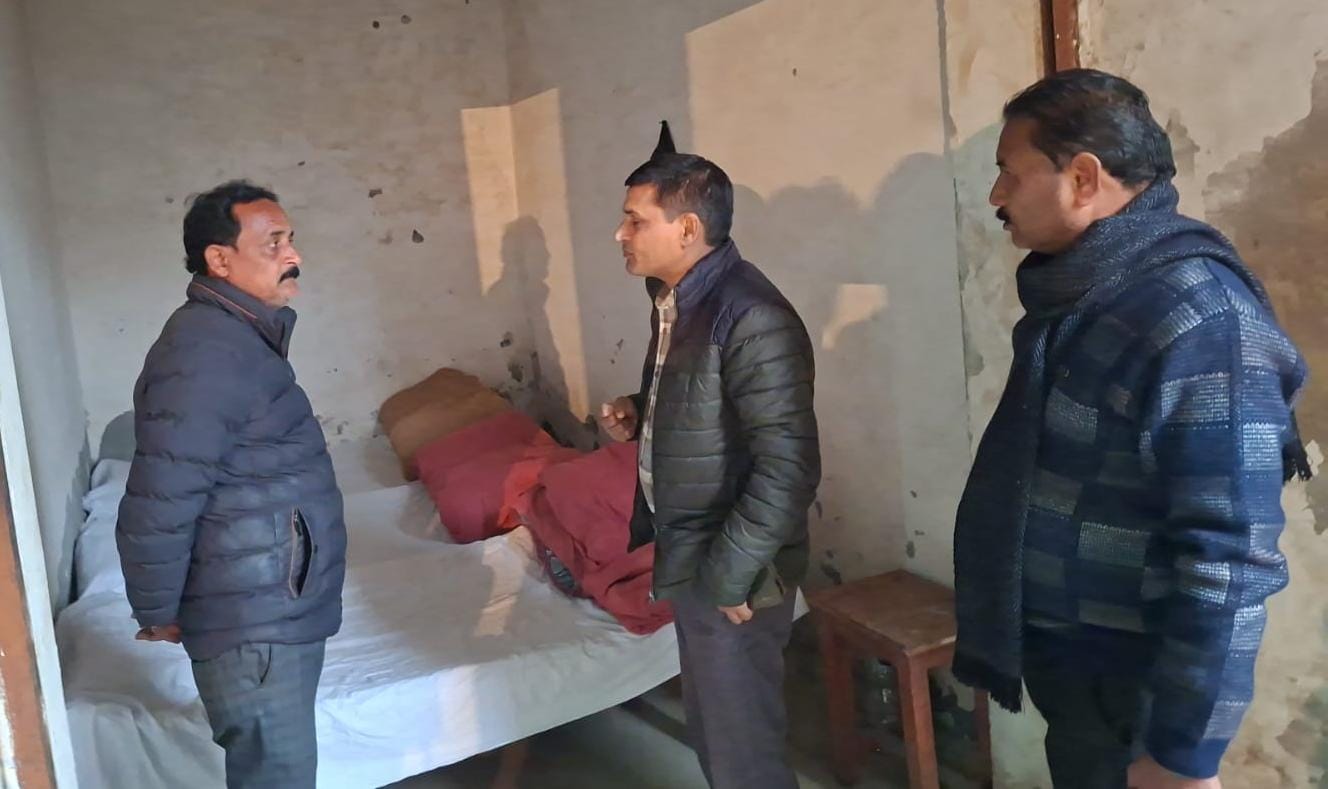 रैन बसेरा का ईओ ने किया निरीक्षण