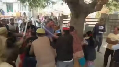 सरकारी रास्ते पर टकराव: महिलाओं पर एसडीएम से दुर्व्यवहार का आरोप