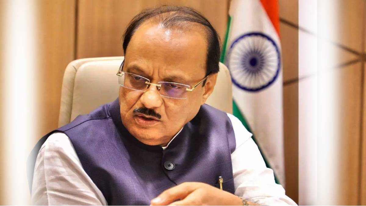 अजित पवार