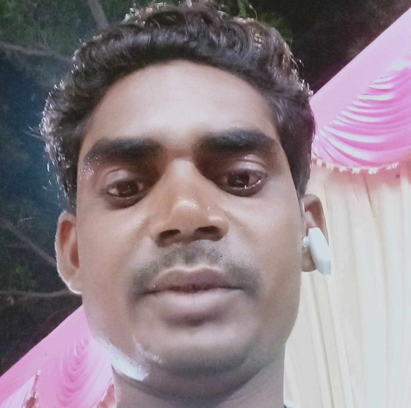करंट से झुलसे संविदा ला