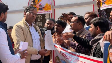 पुनः ससम्मान स्थापित