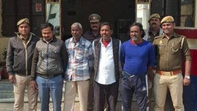 चार वारंटी गिरफ्तार