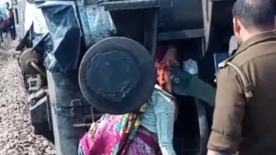 ट्रेन की चपेट में आई वृद्ध महिला: मौत