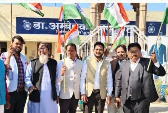 15-85 के फार्मूले से फिरकापरस्त ताकतों को कर सकते हैं परास्त: खादिम