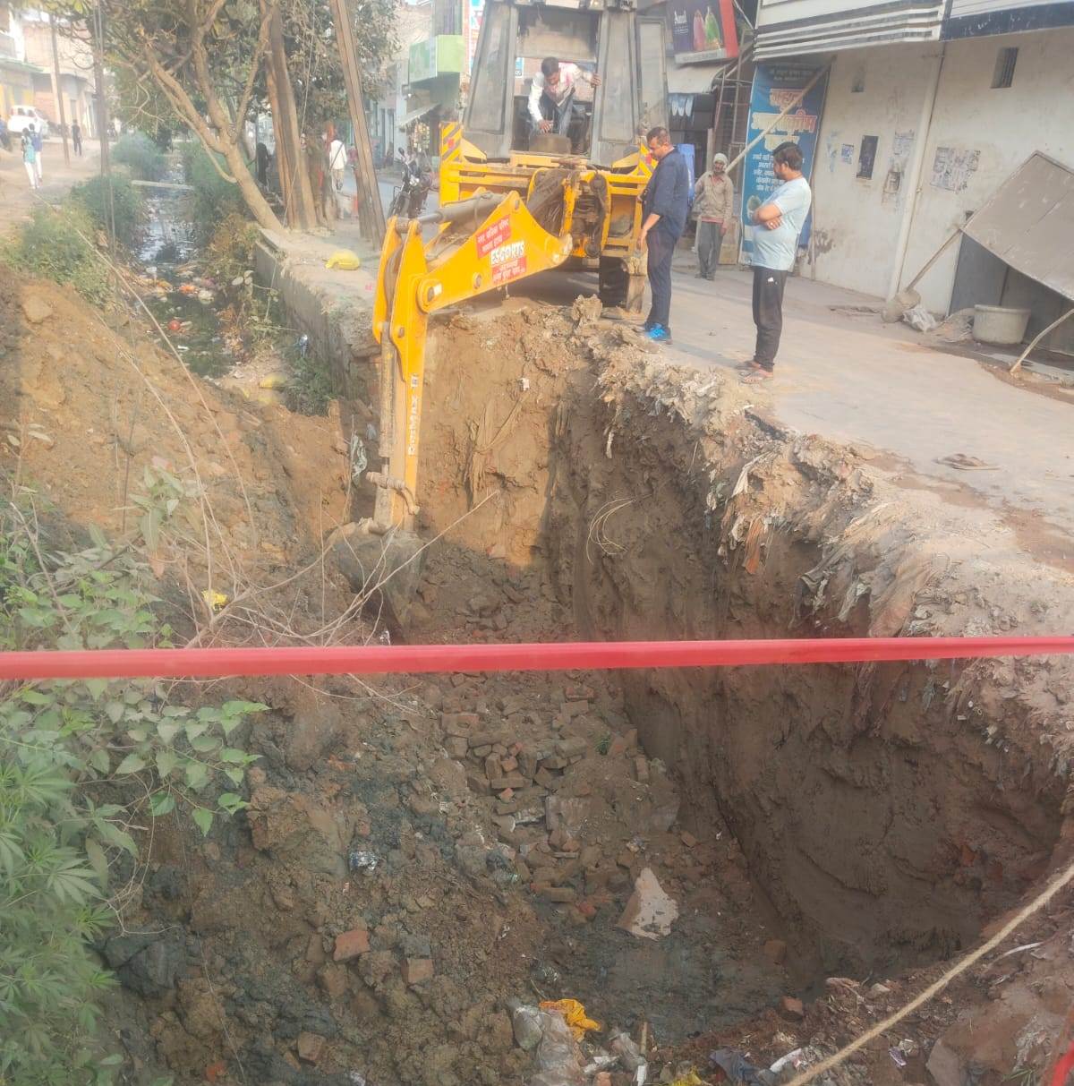 मार्ग व्यवस्था से पहले रेलवे फाटक न हो बन्द