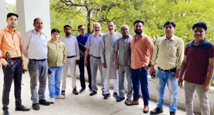 अपना दल (एस) की मासिक बैठक में पंचायत व 2027 चुनाव की रणनीति पर मंथन
