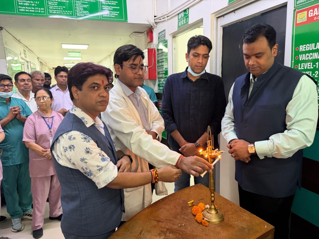 एक ही छत के नीचे कान, नाक और गले की हुई जांच