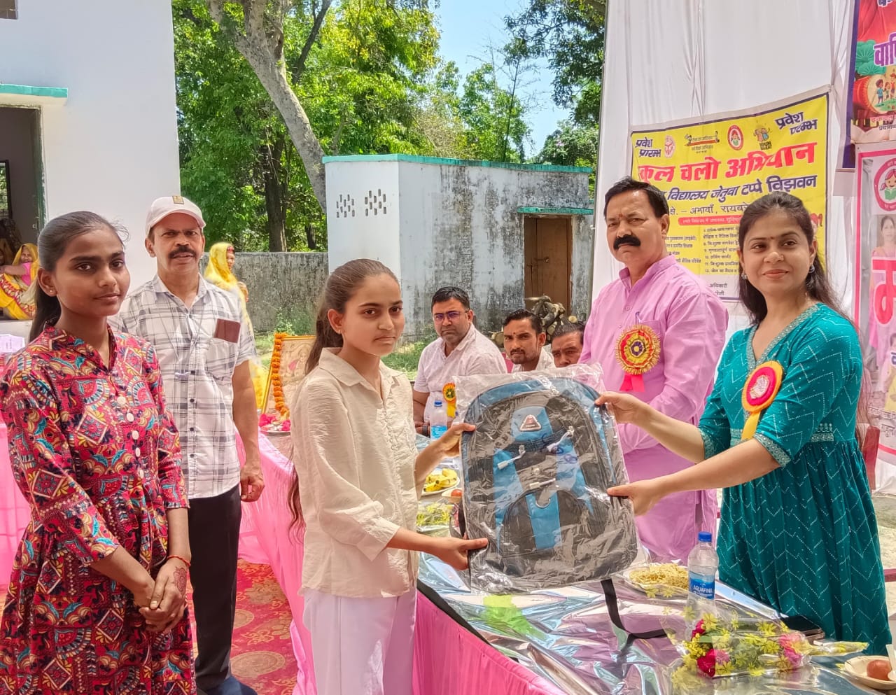 परिषदीय विद्यालय जहां पर योग्य शिक्षक की कमी नहीं : ऋचा सिंह