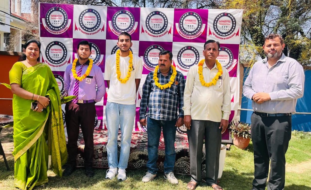 प्रथम वर्ष के वैच का शानदार रहा प्रदर्शन