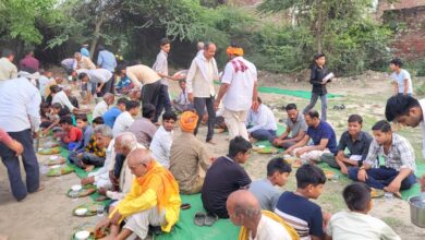 भागवत कथा के भंडारे में उमड़ी श्रद्धालुओं की भीड़