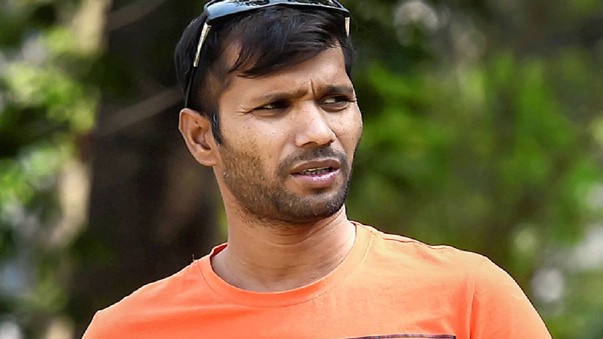 ashok dinda career