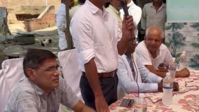 अंतिम पायदान पर ख