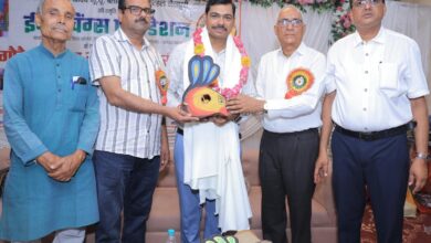 शिक्षकों को मिला गौरैया भूषण सम्मान