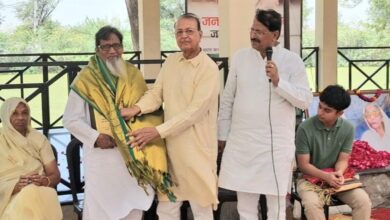 चंद्रशेखर जन्मशती सामाजसेवी हुए सम्मानित