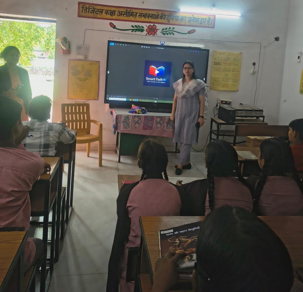 Richa Pandey is spreading awareness about education through digital medium.