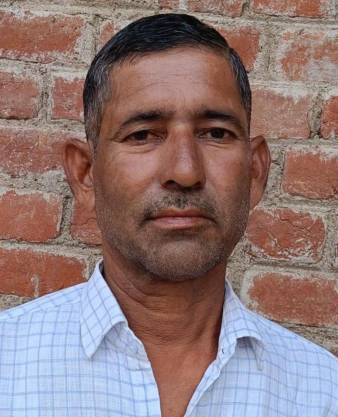 ऊसराहार के खेत