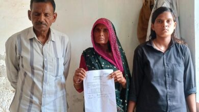 दबंग महिला-पुरुषों ने घर में घुसकर महिला को पीटा