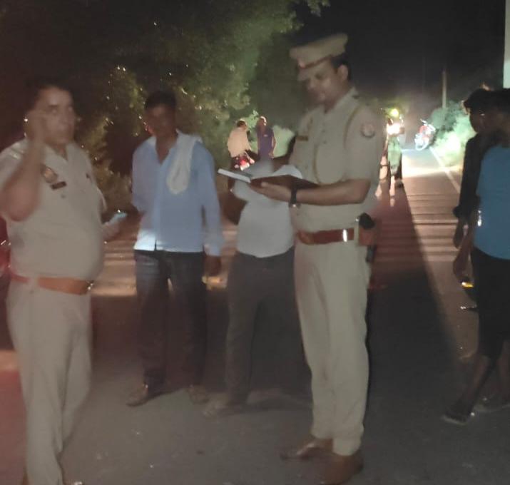दो बाइकों की भिड़ंत में बुजुर्ग की मौत, बाइक सवार तीन घायल
