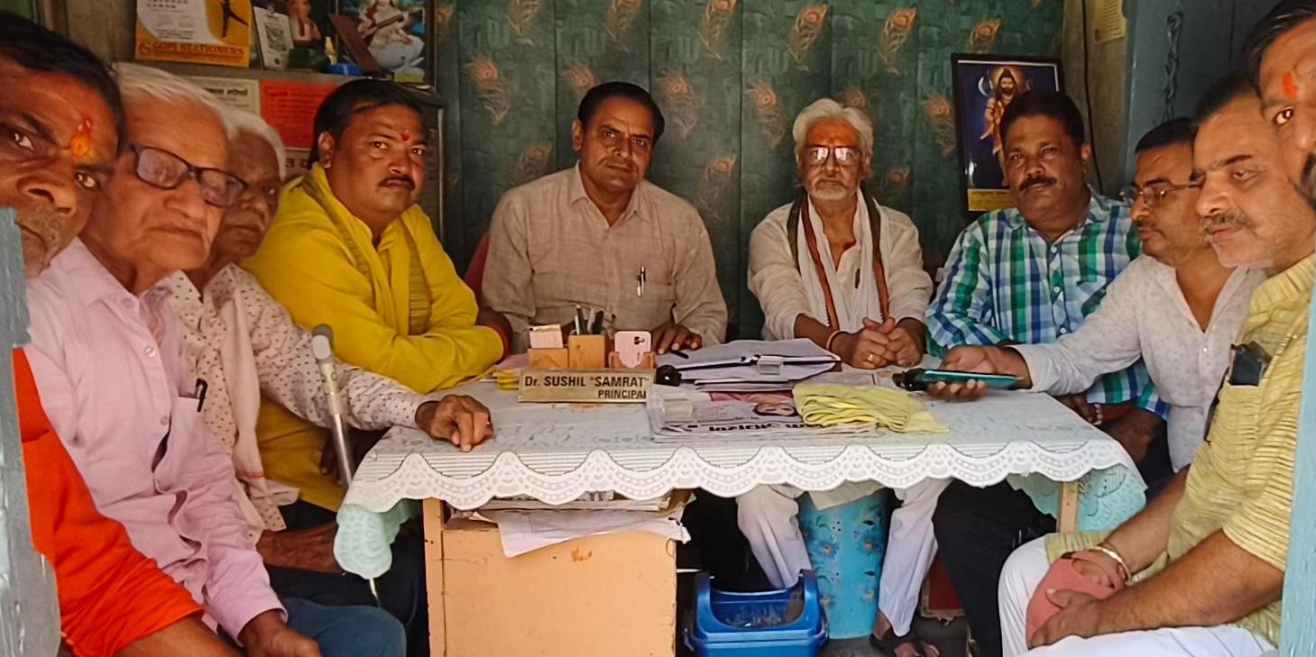 भरत एनकाउंटर पर जताया रोष: शोक सभा में दी श्रद्धांजलि