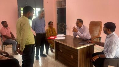 अंश निर्धारण प्रार्थना पत्र तत्काल निस्तारित हों: डीएम
