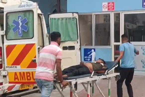 कीटनाशक खाने से युवक की हालत गंभीर, सैफई रेफर