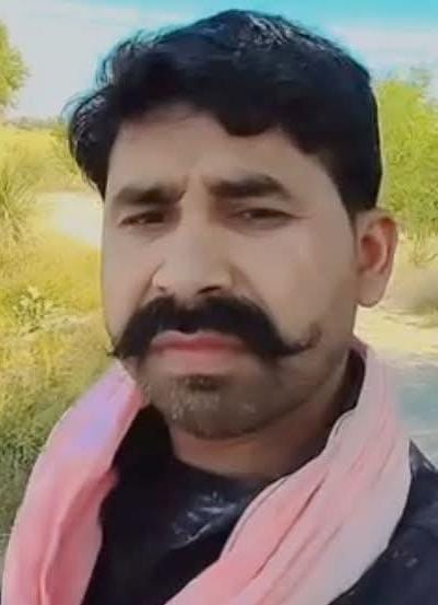खेत पर करंट की चपेट से युवक की मौत