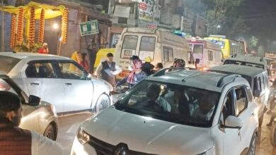जाम के झाम में फसा भरथना