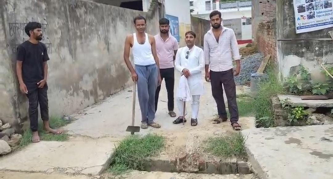 निर्माण के एक माह में टूटी पुलिया