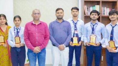 बी.फार्म.तृतीय वर्ष(षष्ठम सेमेस्टर)परीक्षा में उत्कृष्ट प्रदर्शन