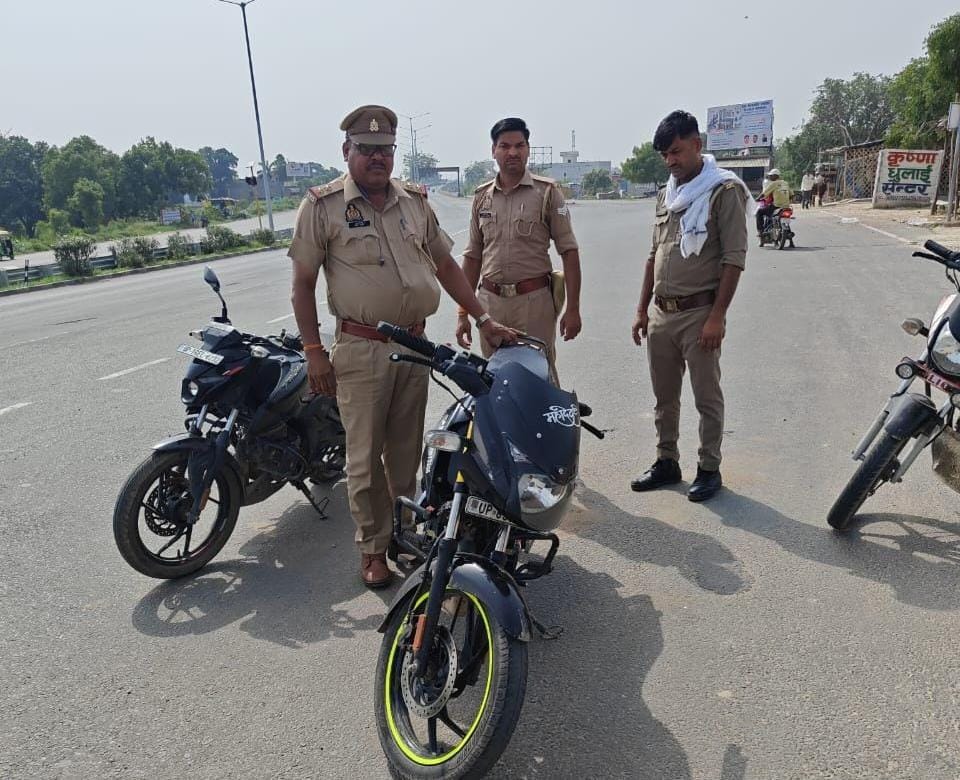 सड़क हादसों में दो बाइक सवार घायल