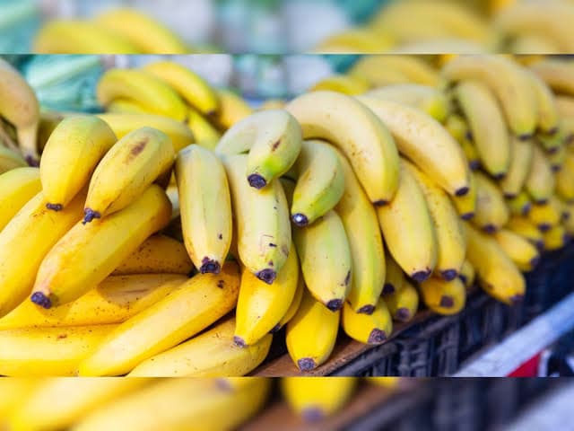 Banana Health Benefits Hindi