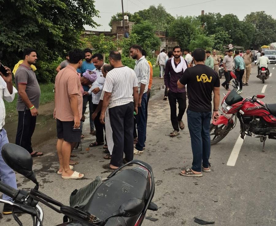एक के बाद एक सड़क हादसों में पांच घायल