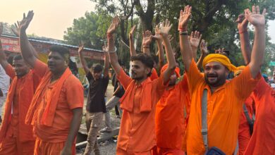कटका बाजार से देवघर रवाना हुआ कांवरियों का जत्था