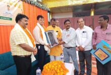 गुरु की महिमा सर्वोपरि, शिक्षक ही सिखाता है जीवन जीने की कला : ओपी त्रिपाठी