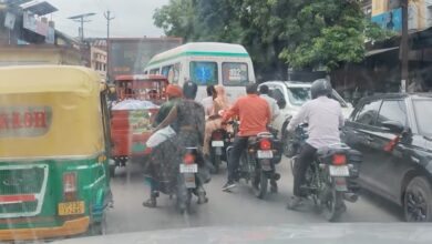 जाम में फंसी आपातकालीन सेवा में लगी एंबुलेंस व गैर जनपद से आये कांवड़िए