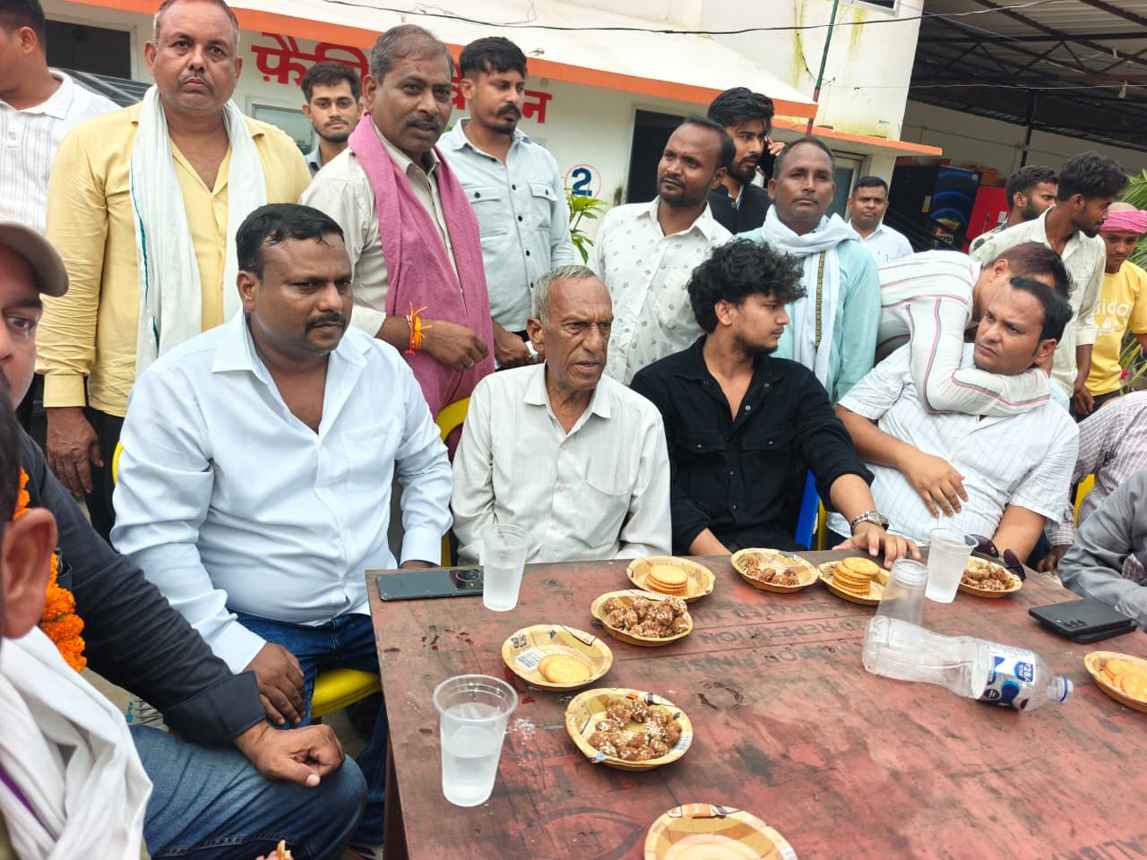 हलियापुर में शक्ति प्रदर्शन, अवधी गायक संजय यदुवंशी ने भरी हुंकार