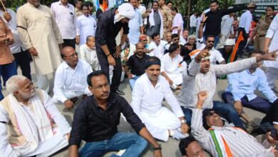 SIR और चुनावी प्रक्रिया के मुद्दे पर कांग्रेस का धरना प्रदर्शन