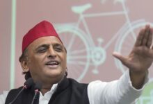 अखिलेश के बिना सब सूना, बृजभूषण के बयान के बाद यूपी की सियासत में नया मोड़