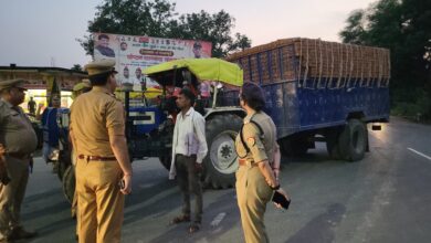 ओवरलोड ट्रैक्टर-ट्रॉली समेत वाहनों के ठोंक चालान