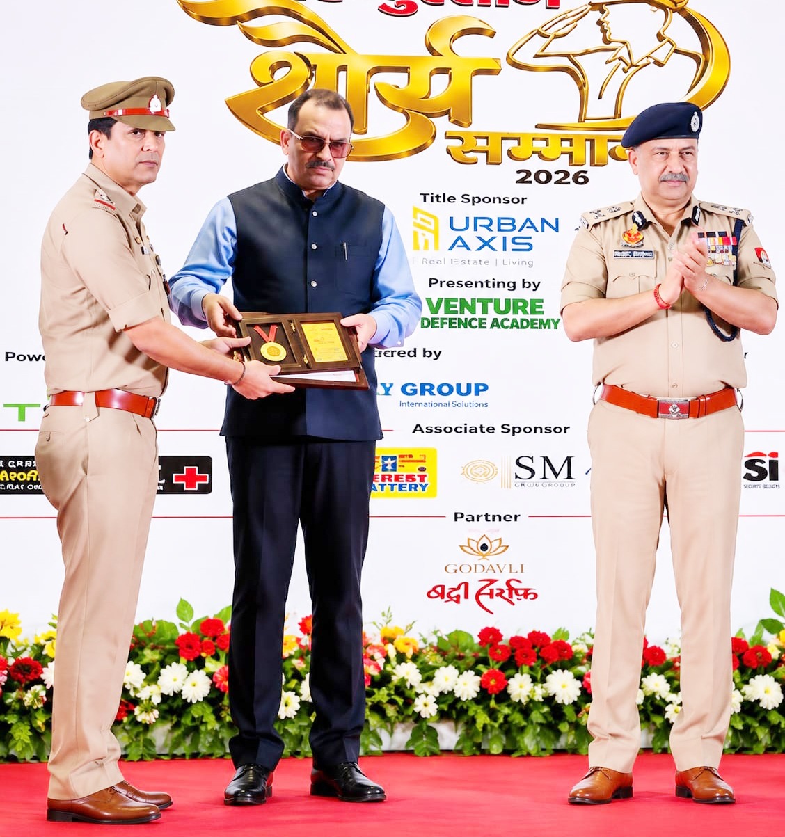 कौशांबी जासूसी कांड की जांच में अहम भूमिका निभाने वाली गाजियाबाद पुलिस टीम लखनऊ में सम्मानित