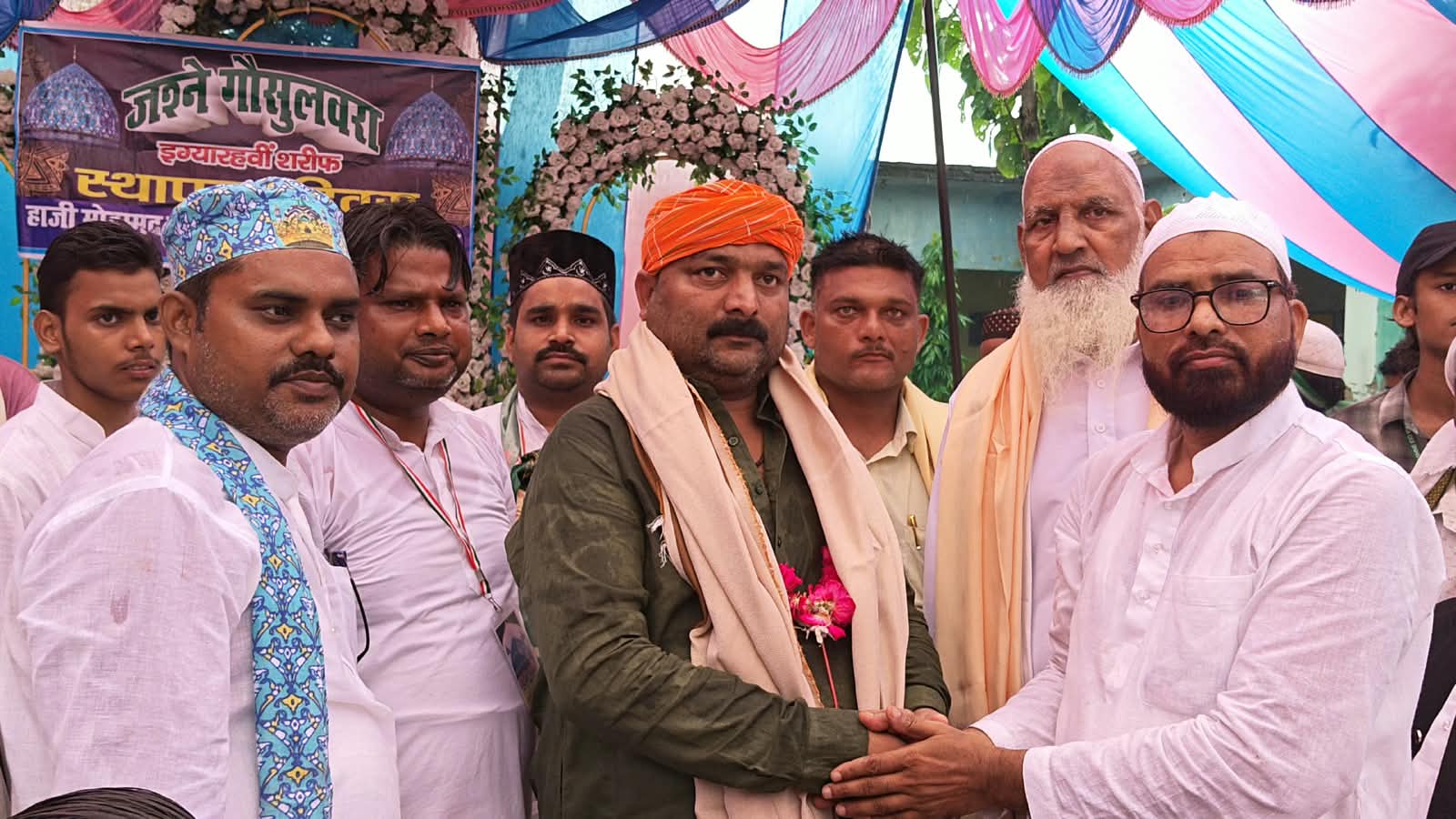 गौस-ए-पाक की सीरत का पैगाम लेकर निकला जुलूस-ए-गौसिया