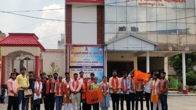 छात्रसंघ चुनाव में जीत पर कार्यकर्ताओं ने मनाया विजय उत्सव