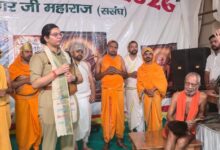 जलधारा से हुआ श्रीजी का अभिषेक