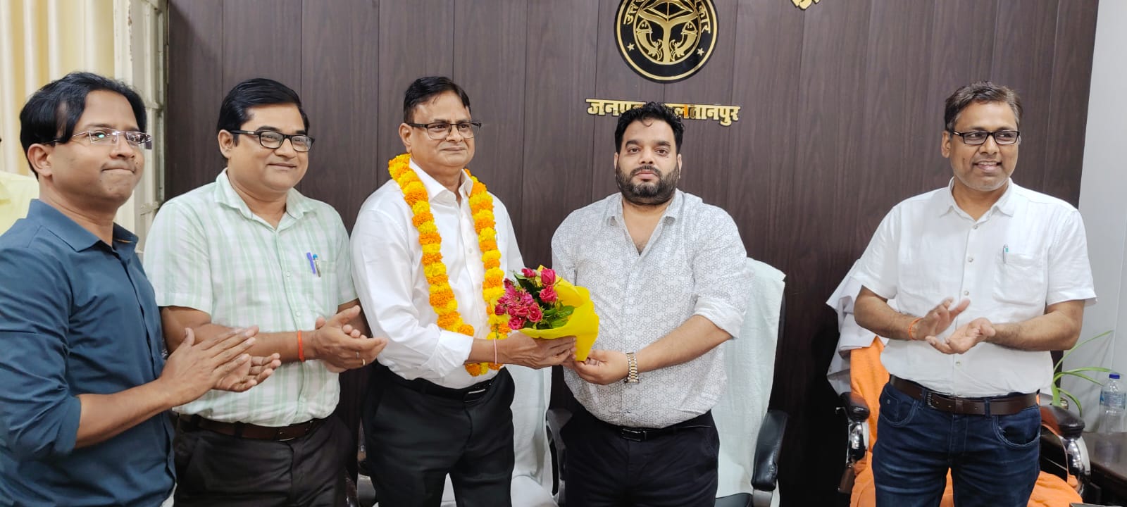 जहां जन्म हुआ वही नौकरी की और वही से सेवानिवृत्त का सौभाग्य प्राप्त हुआ