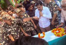 तिरंगे में लिपटा शहीद का पार्थिव शरीर पहुंचा गांव, अंतिम दर्शन को उमड़ा जनसैलाब
