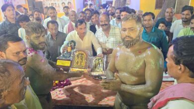 दंगल का जंगी मुकाबला बराबरी पर छूटा