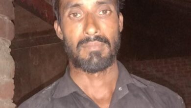 धान के खेत की मेड़ पर औंधे मुंह पड़ा मिला शव
